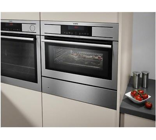 Духовой шкаф  AEG km 8403001 m