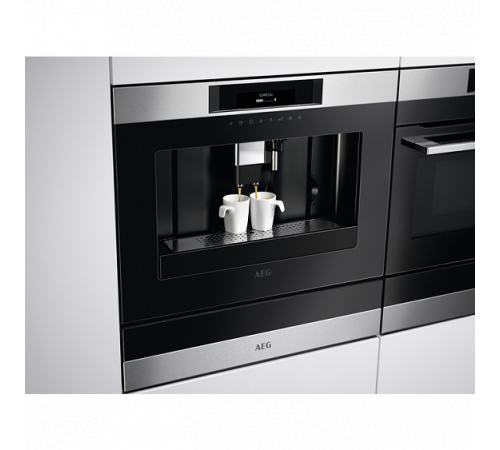 Кофемашина встраиваемая AEG KKK884500M