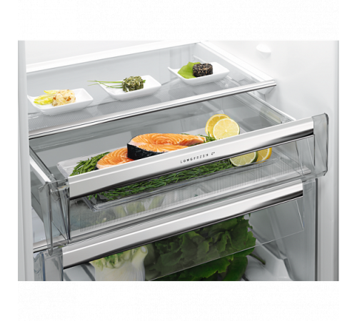 Холодильник AEG RCB63326OX