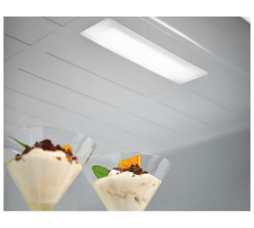 Холодильник ELECTROLUX RNC7ME32W2