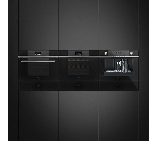 Встраиваемая кофемашина SMEG CMS4101N