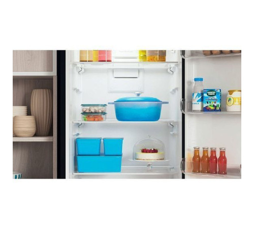 Холодильник INDESIT ITS 4200 B