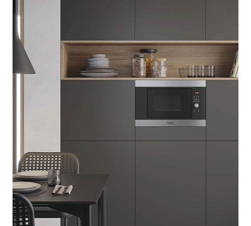 Микроволновая печь HOTPOINT-ARISTON MF20G IX HA