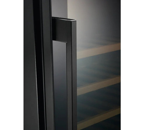 Винный шкаф ELECTROLUX EWUS020B5B