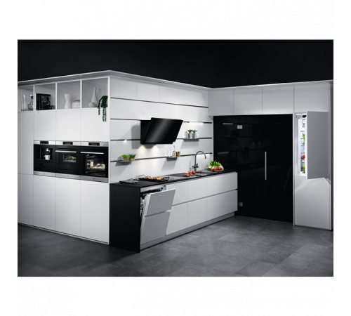 Кофемашина встраиваемая AEG KKK884500M