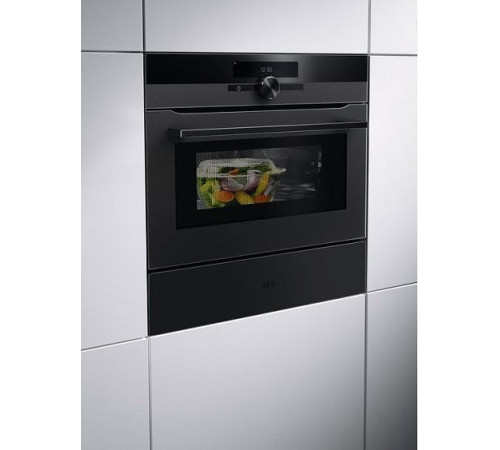 Духовой шкаф AEG KMK968000T