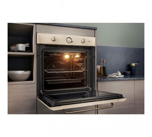 Встраиваемый электрический духовой шкаф Hotpoint-Ariston FIT 801 SC OW