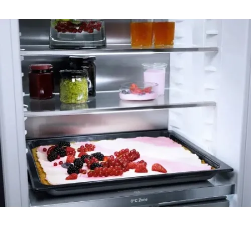 Холодильник MIELE K 7747 С