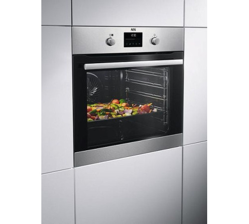 Духовой шкаф AEG BPB351160M