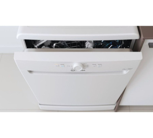 Посудомоечная машина INDESIT DFE 1B19 13