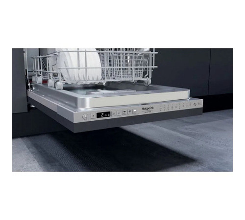 Посудомоечная машина HOTPOINT-ARISTON HSIO 3T235 WCE