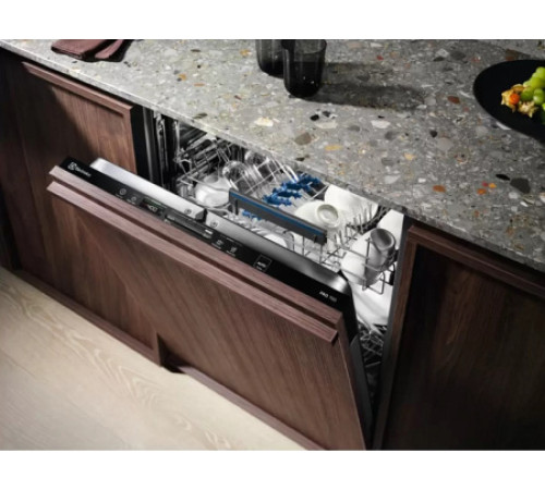 Посудомоечная машина ELECTROLUX EEQ47200L