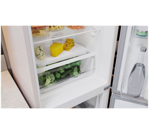 Холодильник HOTPOINT-ARISTON HTS 5200 M