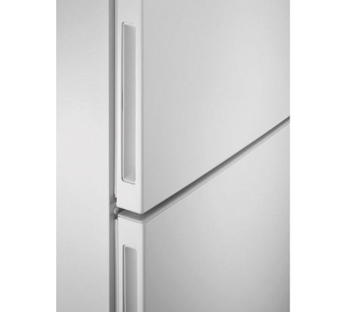 Холодильник ELECTROLUX RNC7ME34W2