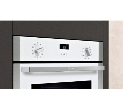 Духовой шкаф NEFF B1ACE3FW0R